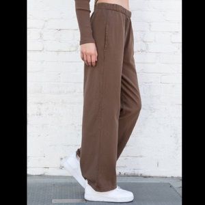 Brandy Melville Anastasia Sweatpants Brown